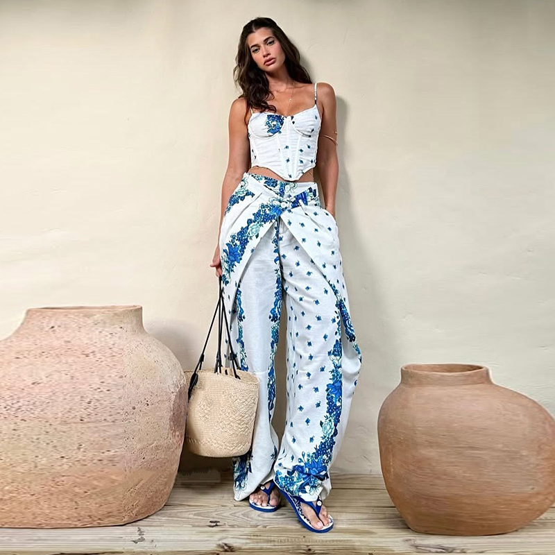 طقم نسائي مثير مكون من قطعتين: - مراجعة Romper Floral Print وسعره